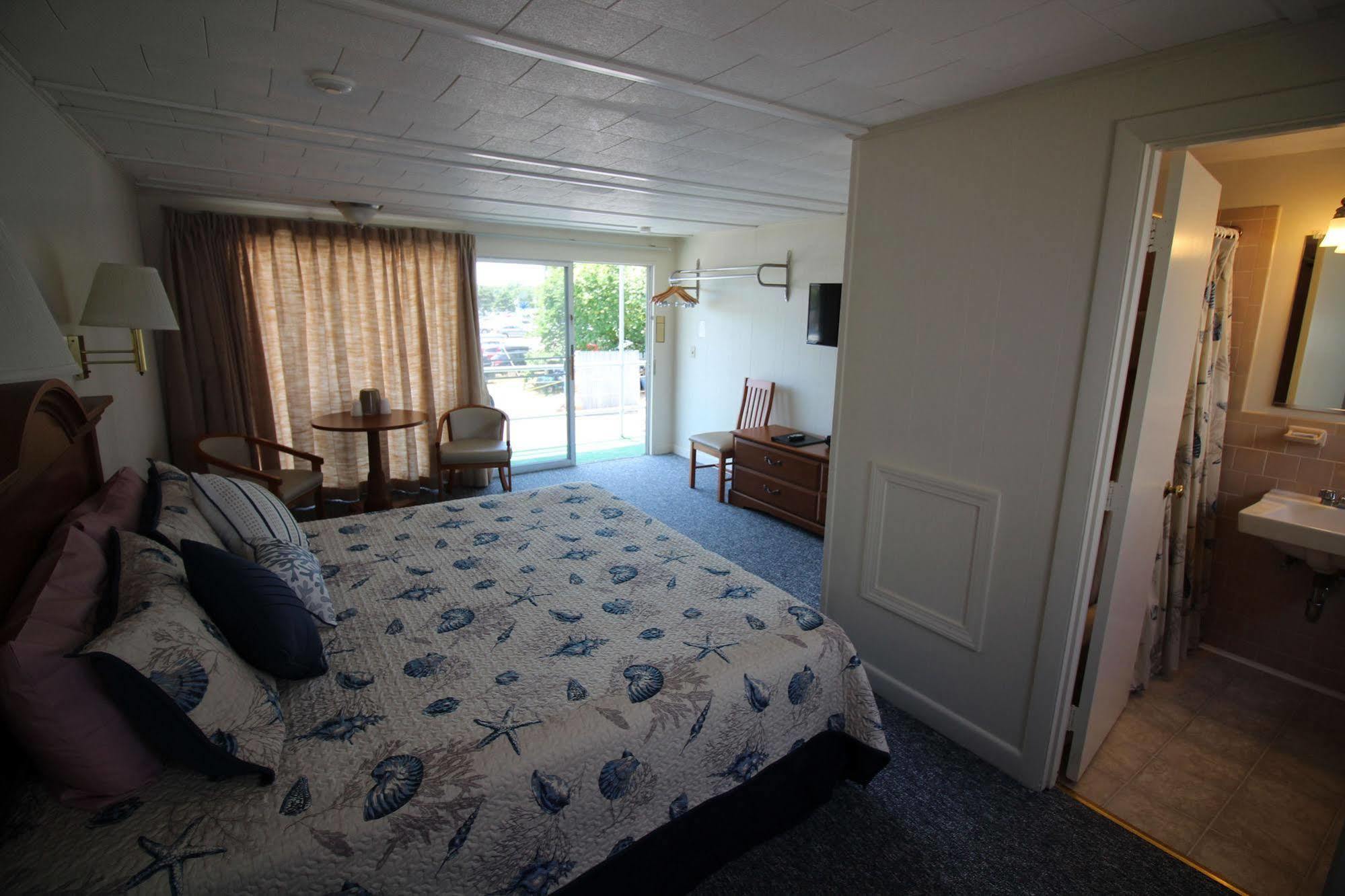 Hyannis Holiday Motel Dış mekan fotoğraf